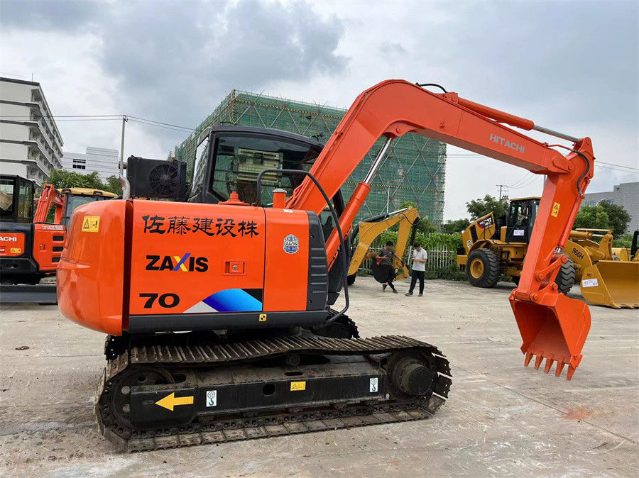 Χρησιμοποιούμενο Hitachi ZX70 Εκσκαφέας Zaxis70 Μικρός Εκσκαφέας Γης Κόκκινο χρώμα