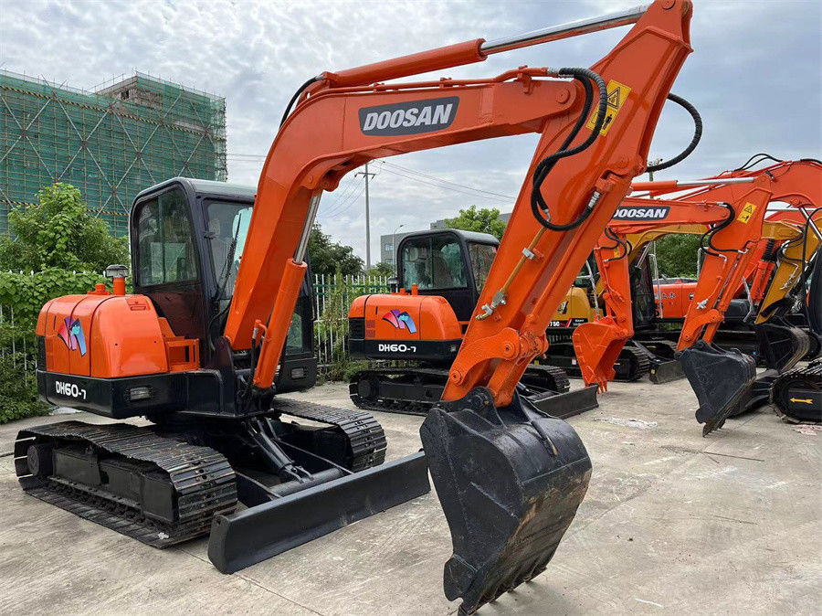 Μικρός εξορυκτής Doosan DH60 Mini Crawler Digger Κορέας μάρκα 6ton