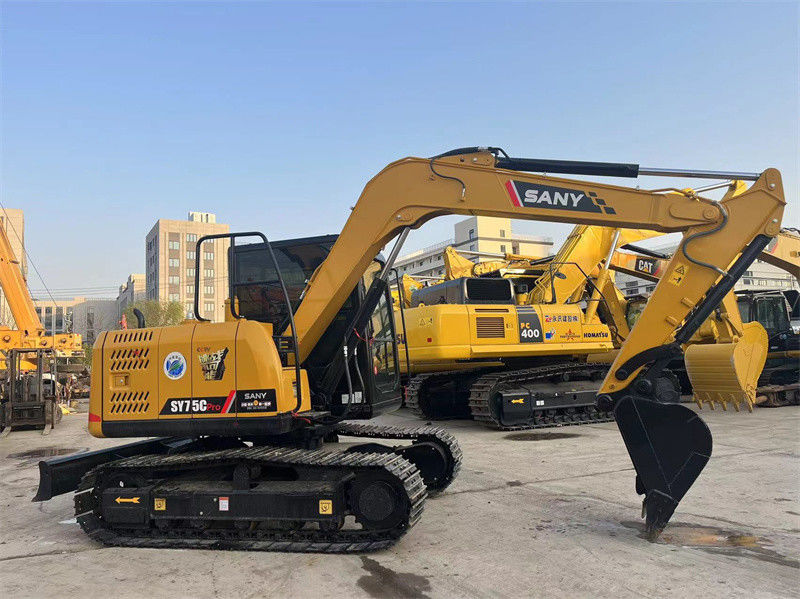 Sany SY75C Pro Χρησιμοποιούμενος εξορυκτής δεύτερου χεριού 7.5 τόνων Sany Mini Digger