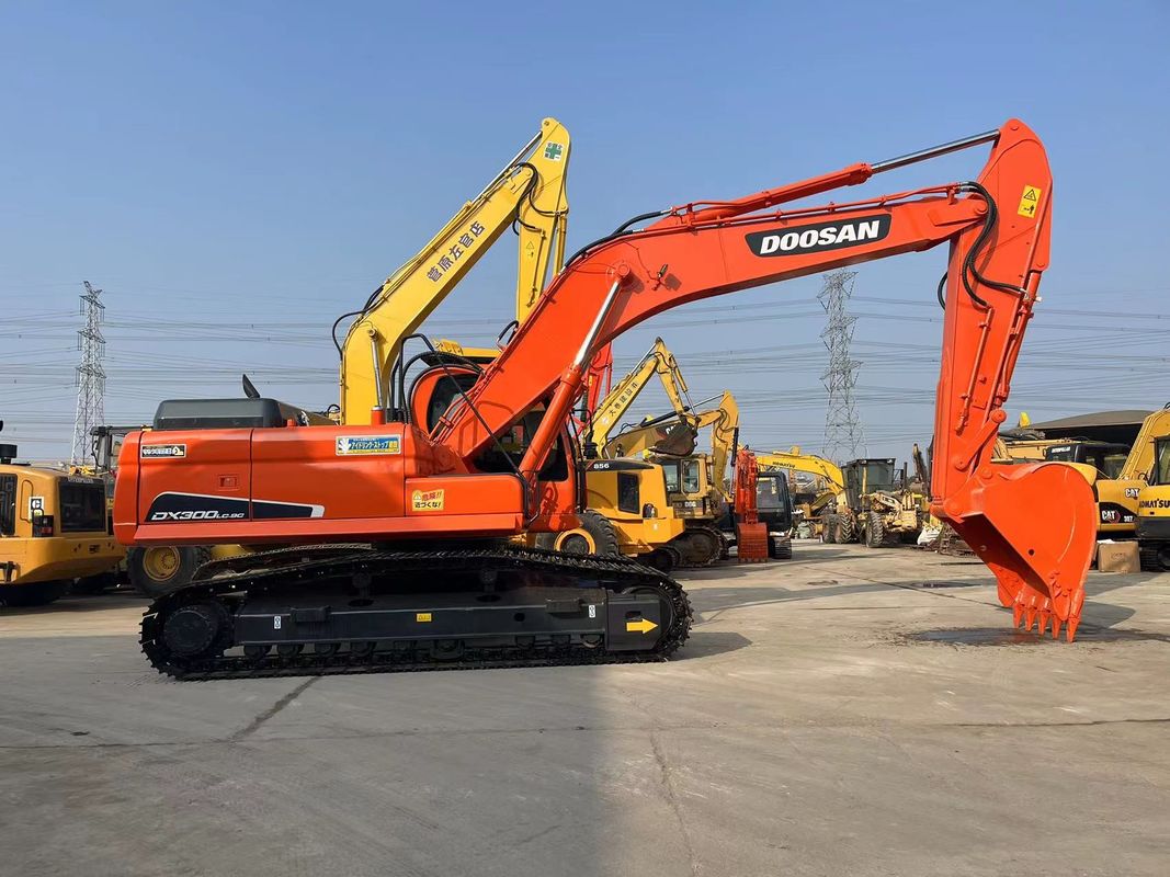 Χρησιμοποιούμενος αρχικός εξορυκτής Doosan DX300LC-9C 30 τόνων Μέτρια χρήση εξορυκτής Doosan 300 βαρέος εξοπλισμός