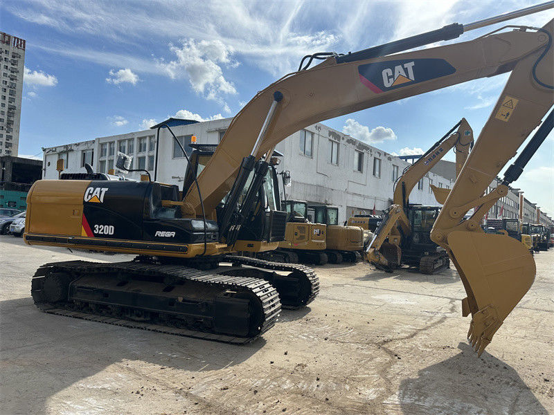Χρησιμοποιούμενες εκσκαφικές μηχανές Cat 320D Χρησιμοποιούμενες εκσκαφικές μηχανές με χωρητικότητα κουβάς 1 M3