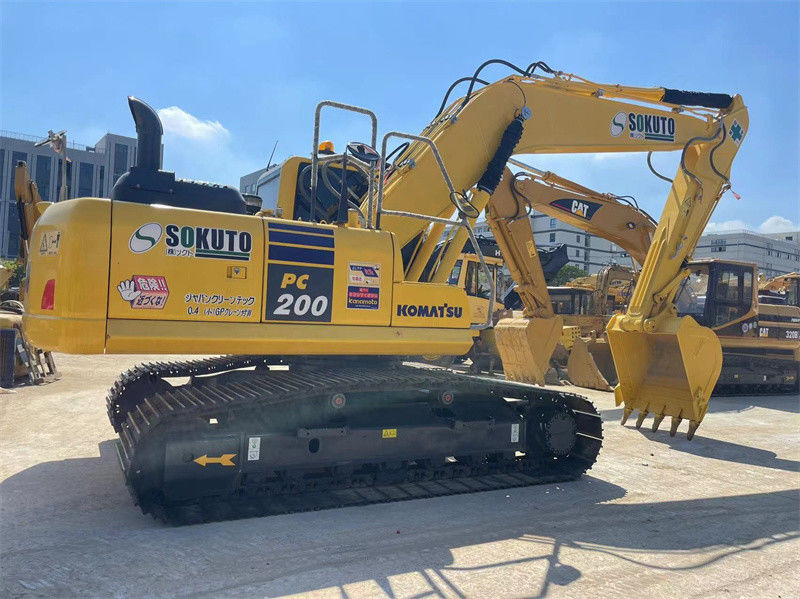 Φθηνό μεταχειρισμένο σκάφος της Ιαπωνίας Komatsu PC200-8 Crawler Excavator με 800mm Track