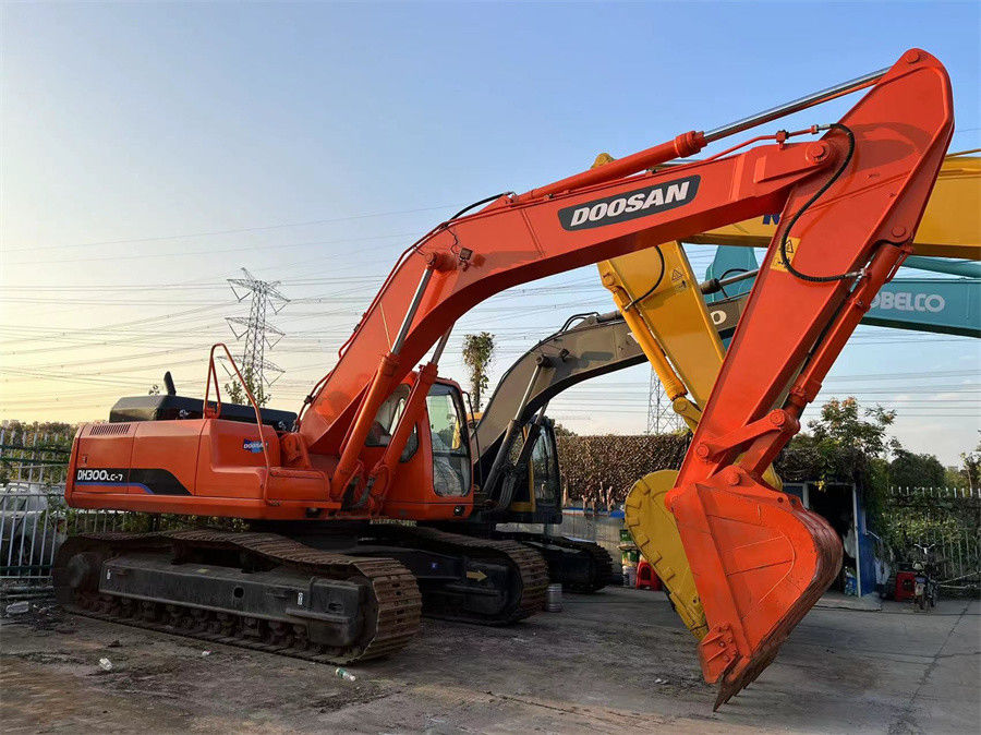 Χρησιμοποιούμενος μέσος εξορυκτής Doosan DH300 30 τόνων ]Doosan DH300LC-7 Crawler Excavator