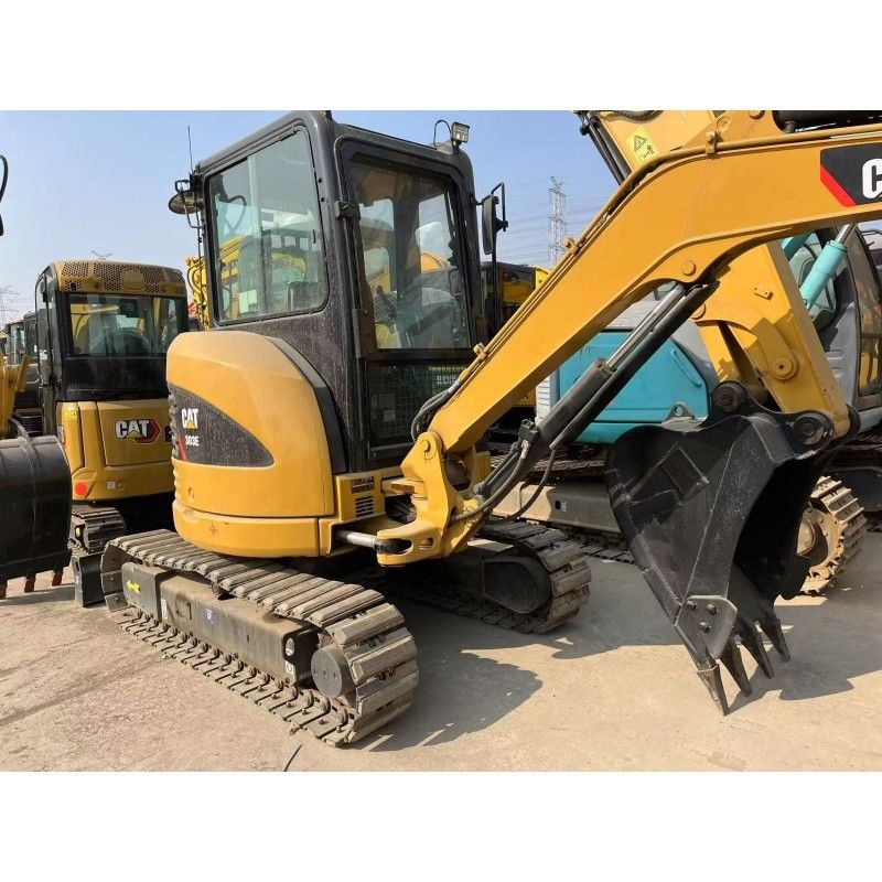 Χρησιμοποιούμενος μικρός εκσκαφέας CAT 303E για μικρά εργοτάξια και περιορισμένους χώρους