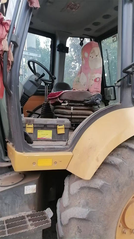 Προέλευση Χρησιμοποιούμενο SDLG B877 Backhoe Loader με διχασμένο κουβά Δεύτερο χέρι SDLG Wheel Backhoe Loader