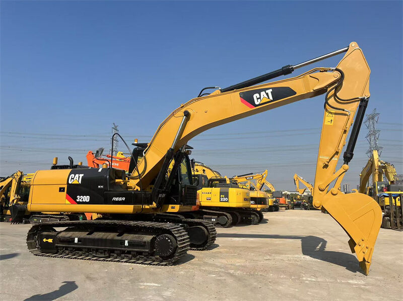 Χρησιμοποιούμενη σκάφτρα Caterpillar 320D με κινητήρα Caterpillar C6.4 και χωρητικότητα κουβάς 1,2m3 για κατασκευές βαρέων έργων