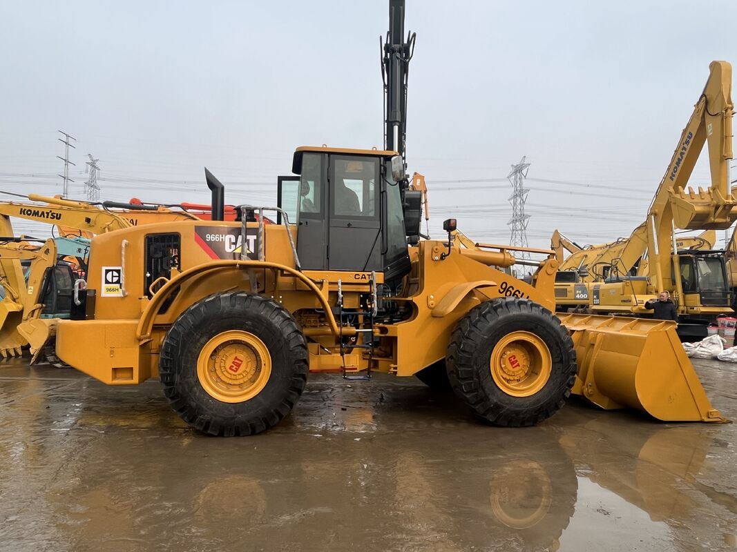 Χρησιμοποιούμενο φορτιστή τροχών CAT 966H με υψηλή δύναμη διάσπασης και ανθεκτικό σύστημα κίνησης που παρέχει απόδοση σε σκληρά βιομηχανικά περιβάλλοντα