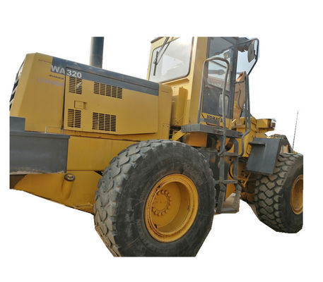 Χρησιμοποιημένη γη φορτωτών 14000KG ροδών της KOMATSU WA320 που κινεί wa320-3